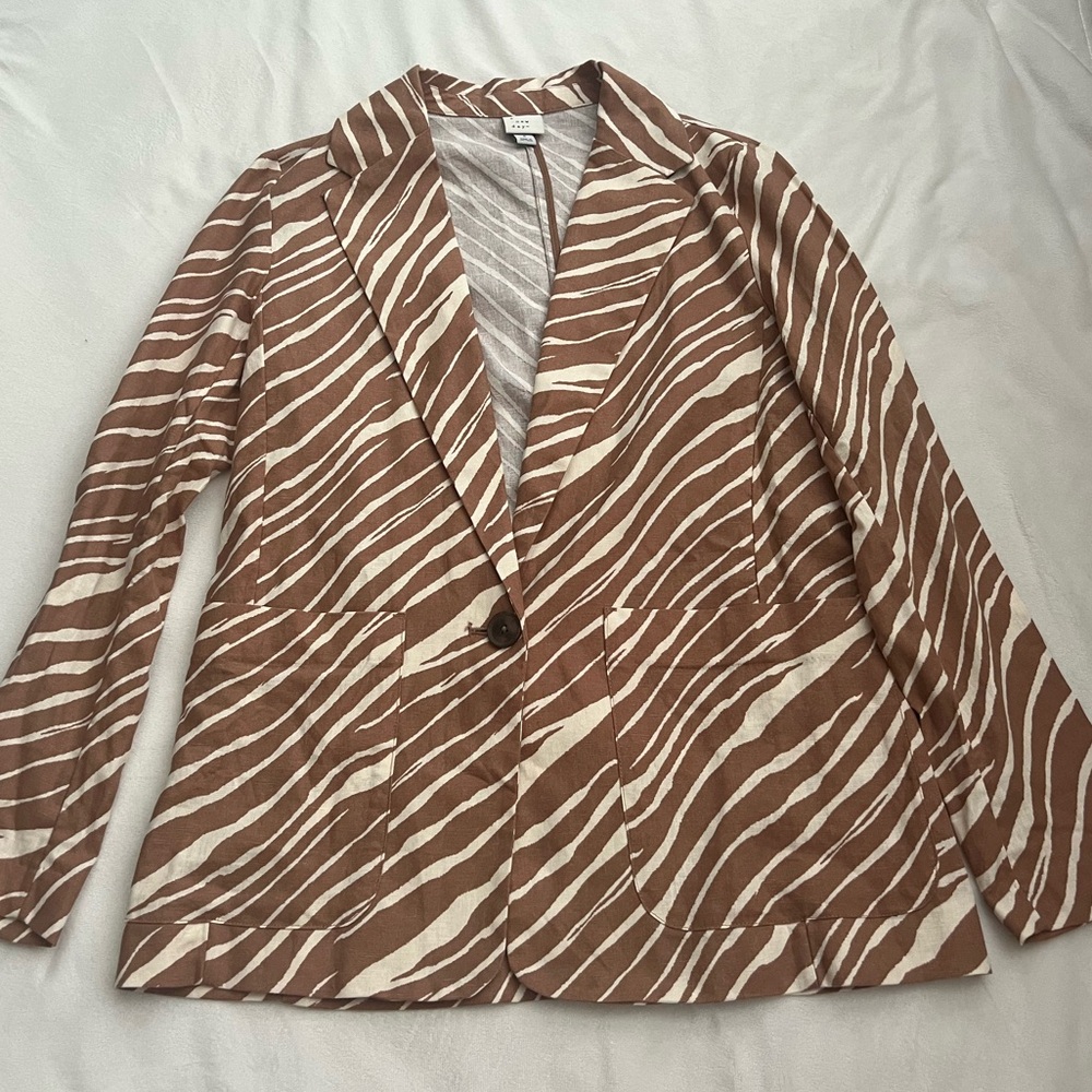 NWOT Linen Blazer